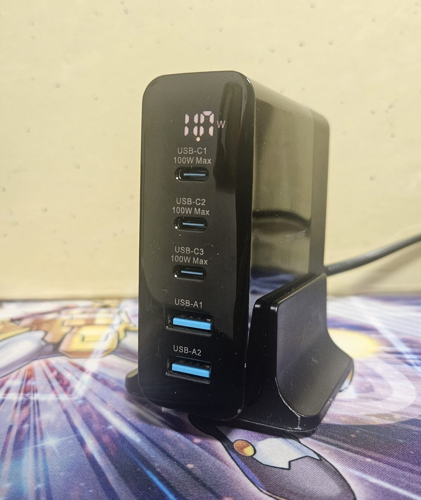 充電スペースをコンパクトにしたいあなたへ：「TOPADRE 140W 急速充電器 PD タイプ」レビュー
